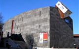 Rakousko - Rakousko - Vídeň - Muzeum moderního umění je také součástí Museumsquartier, oblasti s 60.000 m2 plochy muzei